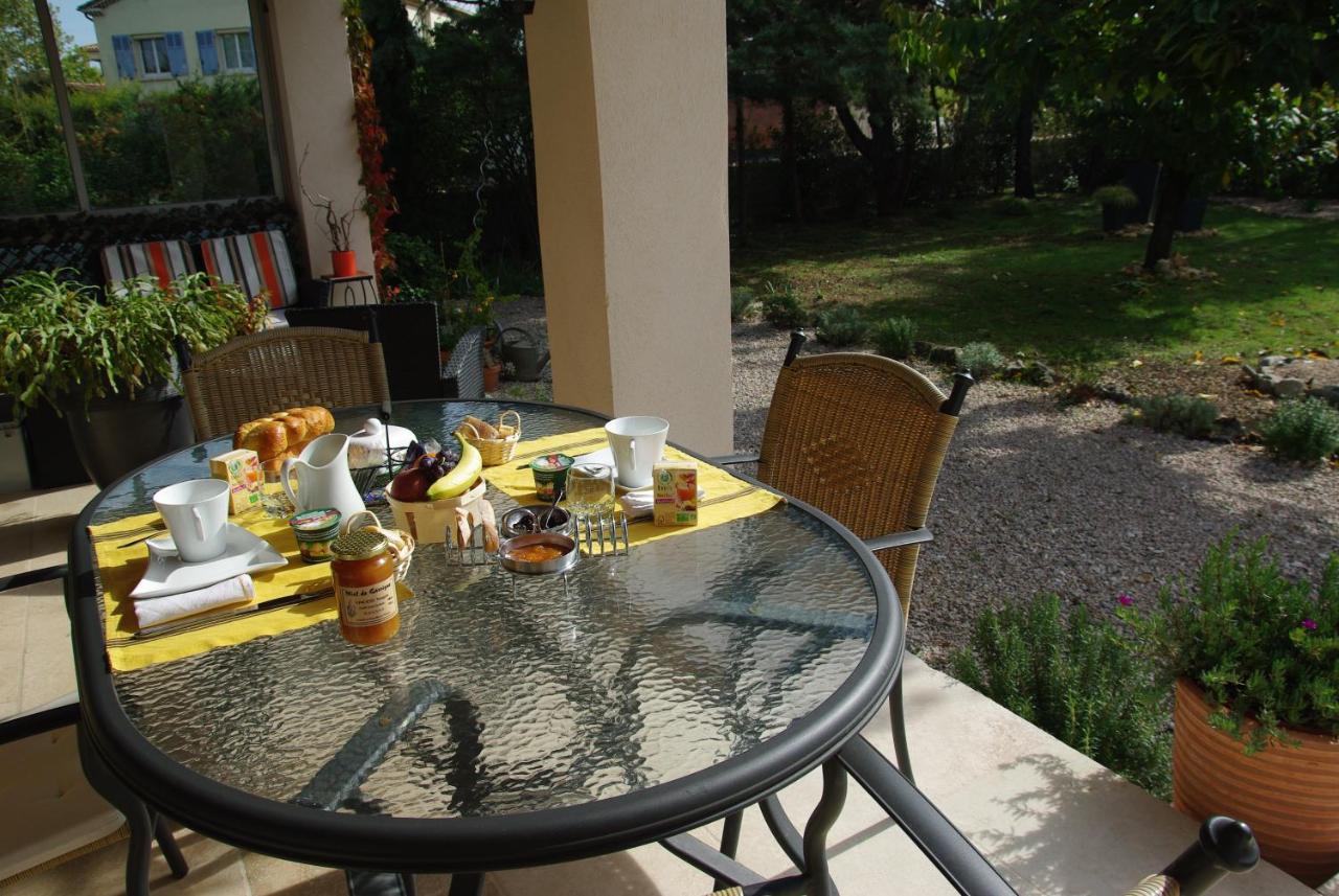 Les Coronilles Bed & Breakfast Saint-Maximin Dış mekan fotoğraf